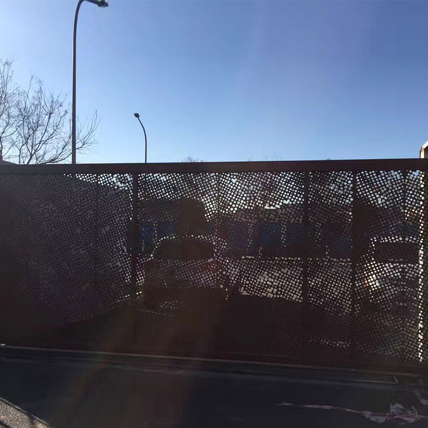 国际教育学校大门 RUN1800